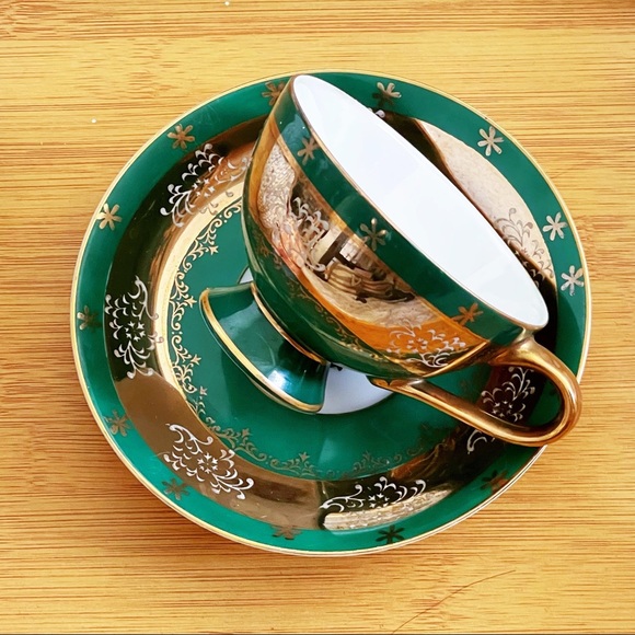 🍵 Beautiful Shafford Japan Hand Decorated Teacup and Saucer - Picture 1 of 2